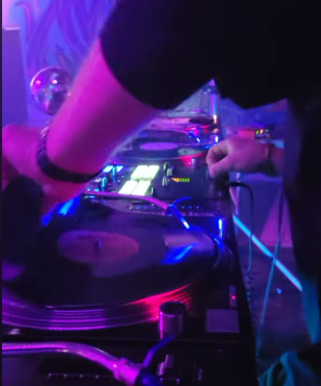 Live at the Warehouse: DJ Natural Nate® Performs the Taco Scratch, Bend Scratch, and Break Scratch